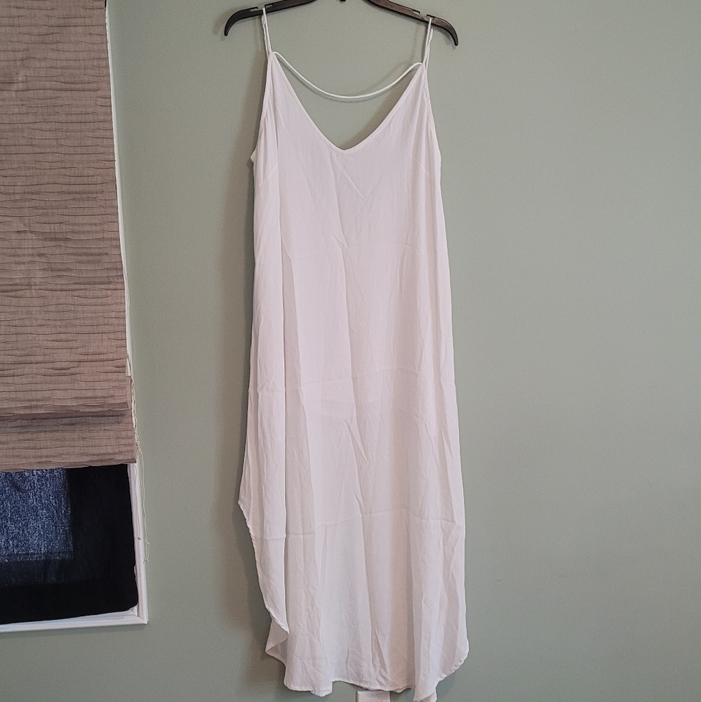 Zulu & Zephyr White Maxi Dress